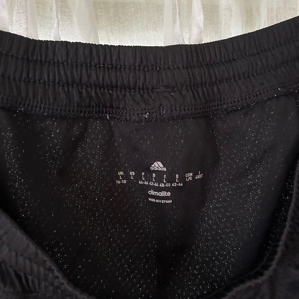 Adidas - Picture 3 of 3